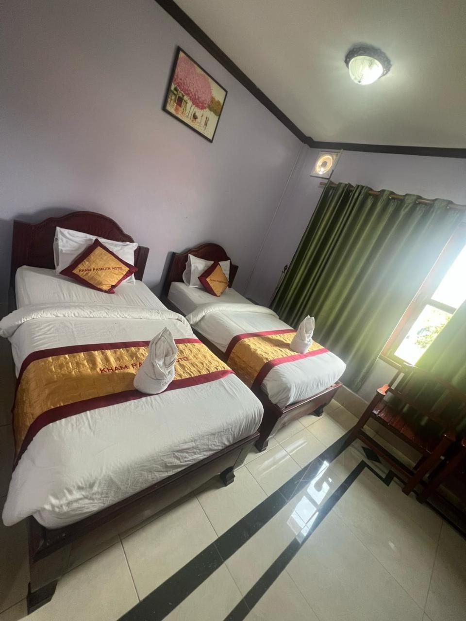 Khampaseuth Hotel Vang Vieng Ngoại thất bức ảnh